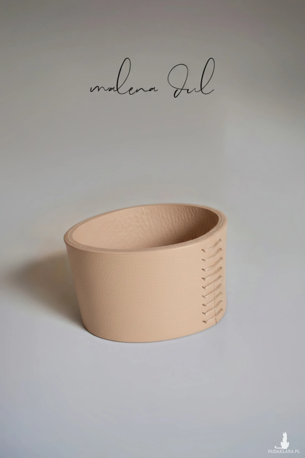 Duża szeroka bransoletka beżowa klasyczna gładka skóra naturalna